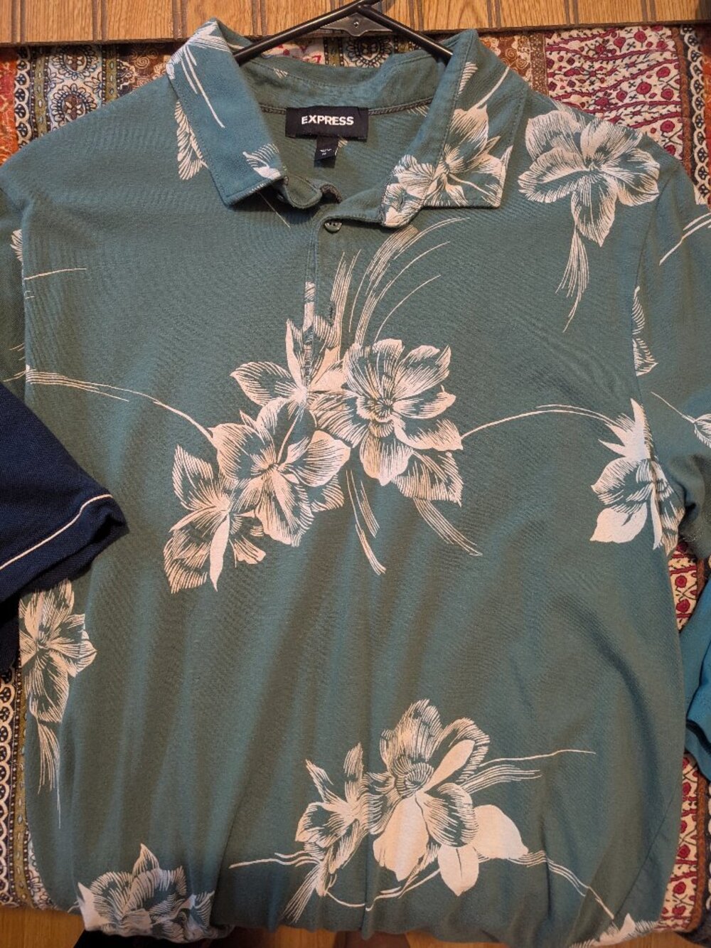 Men's size M polos